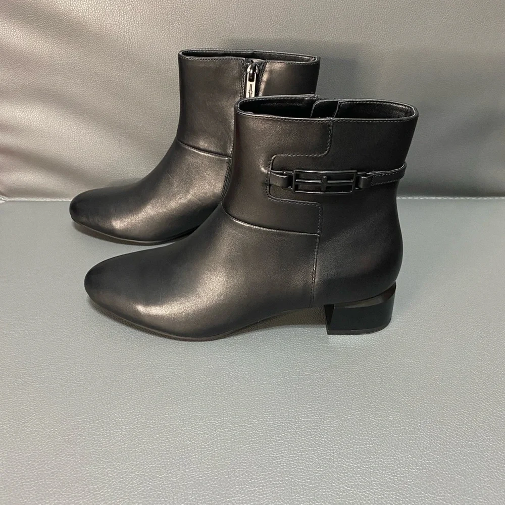 Liverpool Los Angeles Black Leather Ankle Boots - Picture 4 of 7